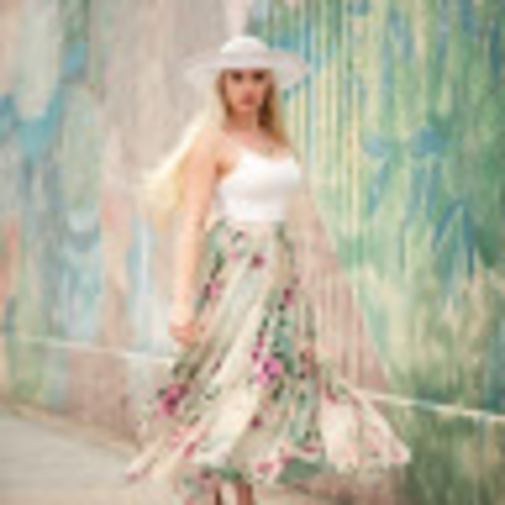 Meet your Posher, Aurora rose